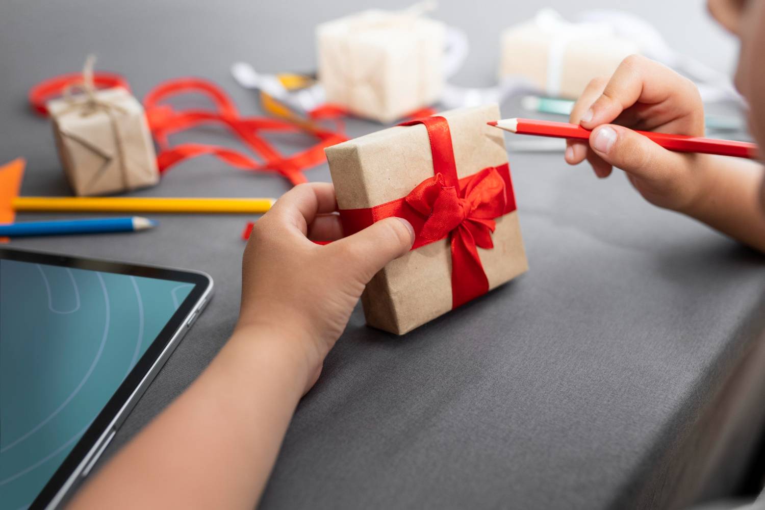 Tips for choosing the right gift with a wrapped present, gift tags, and decorative ribbons.